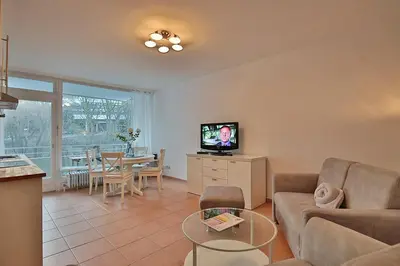 TV/Unterhaltungsangebot in der Unterkunft Domizil Strandallee 30 Domizil Strandallee 30 Appartement 28