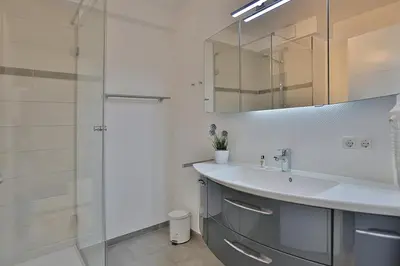 Ein Badezimmer in der Unterkunft Villa Stern Villa Stern Appartement 02