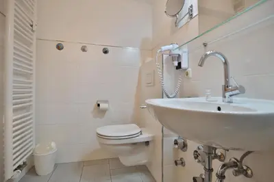 Ein Badezimmer in der Unterkunft Gorch-Fock-Park Haus 06 Gorch-Fock-Park 6 Appartement 5