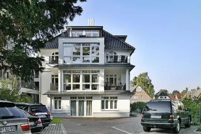 Das Gebäude in dem sich die Ferienwohnung befindet