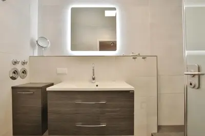 Ein Badezimmer in der Unterkunft Haus Strandstrasse Strandstrasse 150 Appartement 3