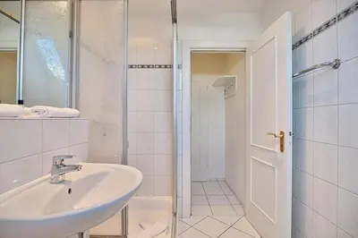 Ein Badezimmer in der Unterkunft Gorch-Fock-Straße 20a Gorch-Fock-Straße 20a Appartement 3