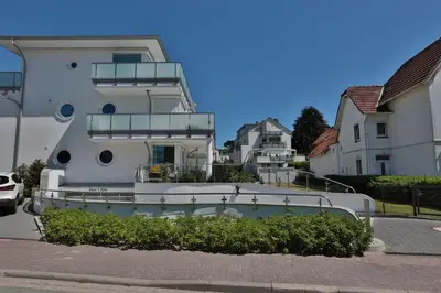 Das Gebäude in dem sich die Ferienwohnung befindet