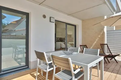 Ein Balkon oder eine Terrasse in der Unterkunft Ferienhaus Küstennähe Ferienhaus Küstennähe Appartement 1