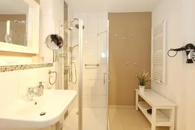 Ein Badezimmer in der Unterkunft Kurparkresidenz Kurparkresidenz Appartement 14