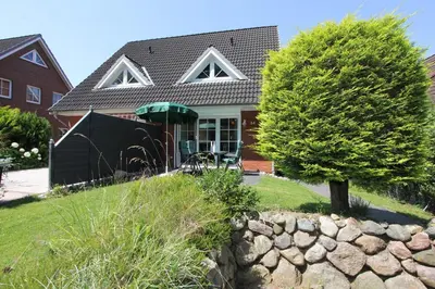 Ein Garten an der Unterkunft Ferienhaus Waldstraße Ferienhaus Waldstrasse