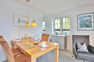 Ein Sitzbereich in der Unterkunft Haus am Falkenweg Haus am Falkenweg Appartement 4 Aalto 2