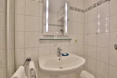 Ein Badezimmer in der Unterkunft Möwenberg-Residenz Möwenberg-Residenz Appartement 2