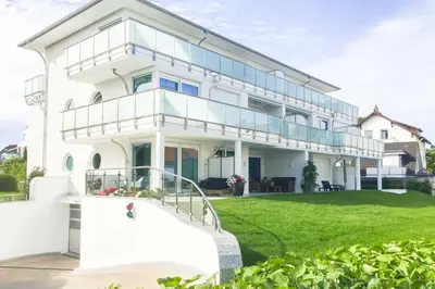 Das Gebäude in dem sich die Ferienwohnung befindet