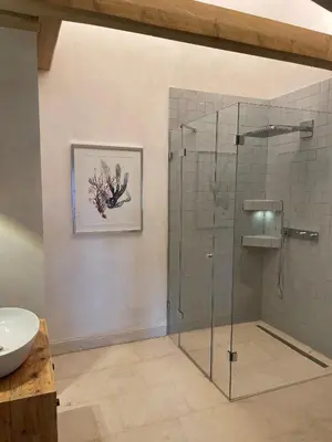 Ein Badezimmer in der Unterkunft Landhüüs Oeverdiek - Luxus am Golfplatz