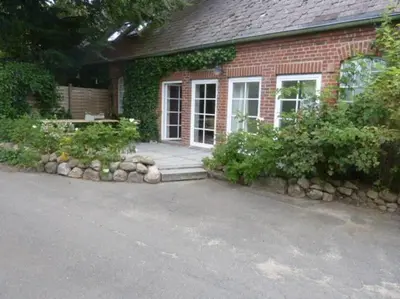 Ein Garten an der Unterkunft Landhaus pur