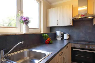 Küche/Küchenzeile in der Unterkunft MEI27a Ferienwohnung Ostseetraum