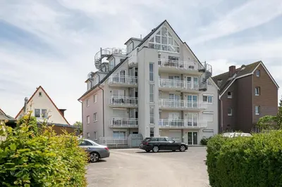 Das Gebäude in dem sich die Ferienwohnung befindet