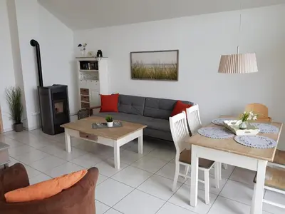 Ein Sitzbereich in der Unterkunft Strandpark Sierksdorf H081