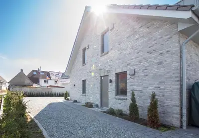 Das Gebäude in dem sich die Ferienwohnung befindet