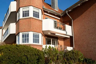 Das Gebäude in dem sich die Ferienwohnung befindet