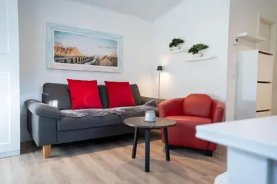 Ein Sitzbereich in der Unterkunft Ostseecamp Lübecker Bucht Casa del Sol mit kostenfreier Saunanutzung