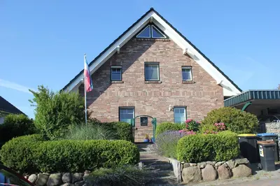 Das Gebäude in dem sich die Ferienwohnung befindet
