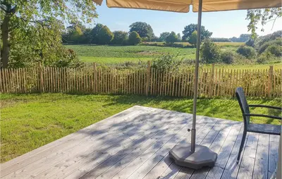 Ein Garten an der Unterkunft Cozy Home In Krems Iiwarderbrück