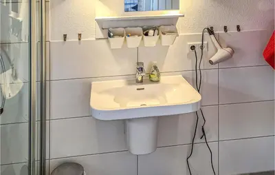 Ein Badezimmer in der Unterkunft Cozy Home In Krems Iiwarderbrück