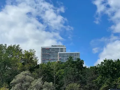 Das Gebäude in dem sich die Ferienwohnung befindet