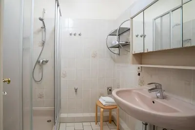 Ein Badezimmer in der Unterkunft AMW1 Ferienwohnung Garbers Thiele