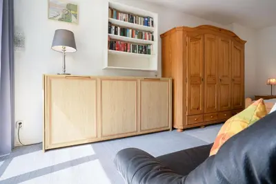 Die Bibliothek in der Ferienwohnung