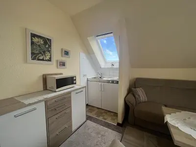 Küche/Küchenzeile in der Unterkunft STOE 14a Gästehaus Iden, App 3