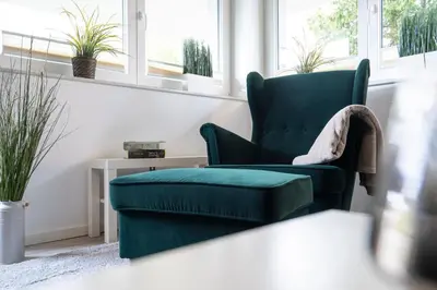 Ein Sitzbereich in der Unterkunft Ferienwohnung SuiteBEACH