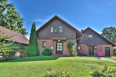 Ein Garten an der Unterkunft Ferienhaus Seeweg 17 Ferienhaus Seeweg 17